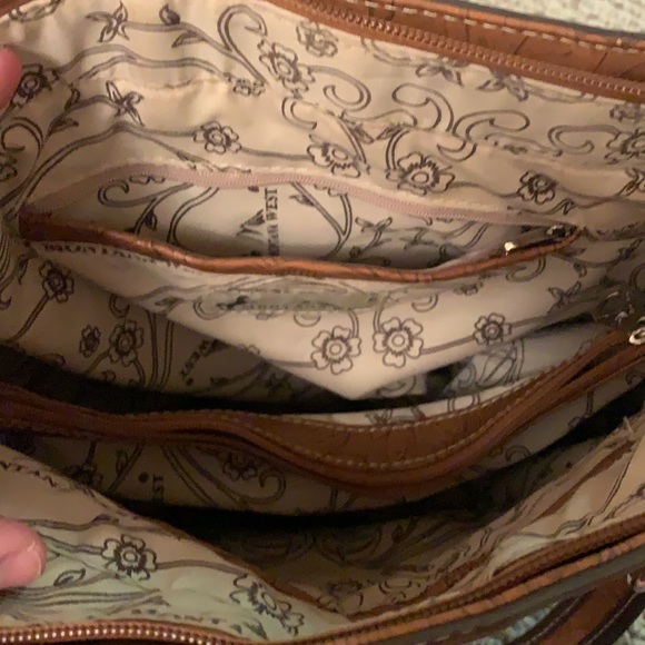 Montana West Purse - Picture 5 of 6